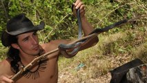 Andrew Ucles, l’homme sauvage qui attrape les animaux à mains nues