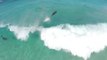 Des dauphins surfeurs filmés par un drone en Australie