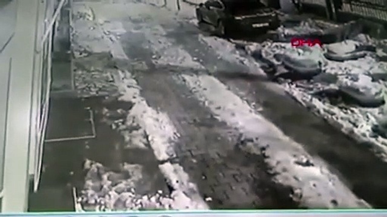 Şafak Mahmutyazıcıoğlu öldüren saldırganların kaçış anları kameralara yansıdı