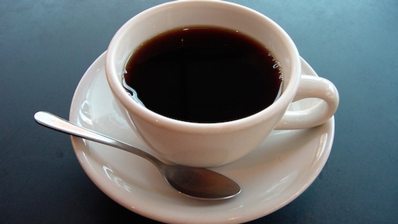 L'illusion du coup de fouet du café noir : c'est le cerveau qui crée  l'effet, pas la caféine