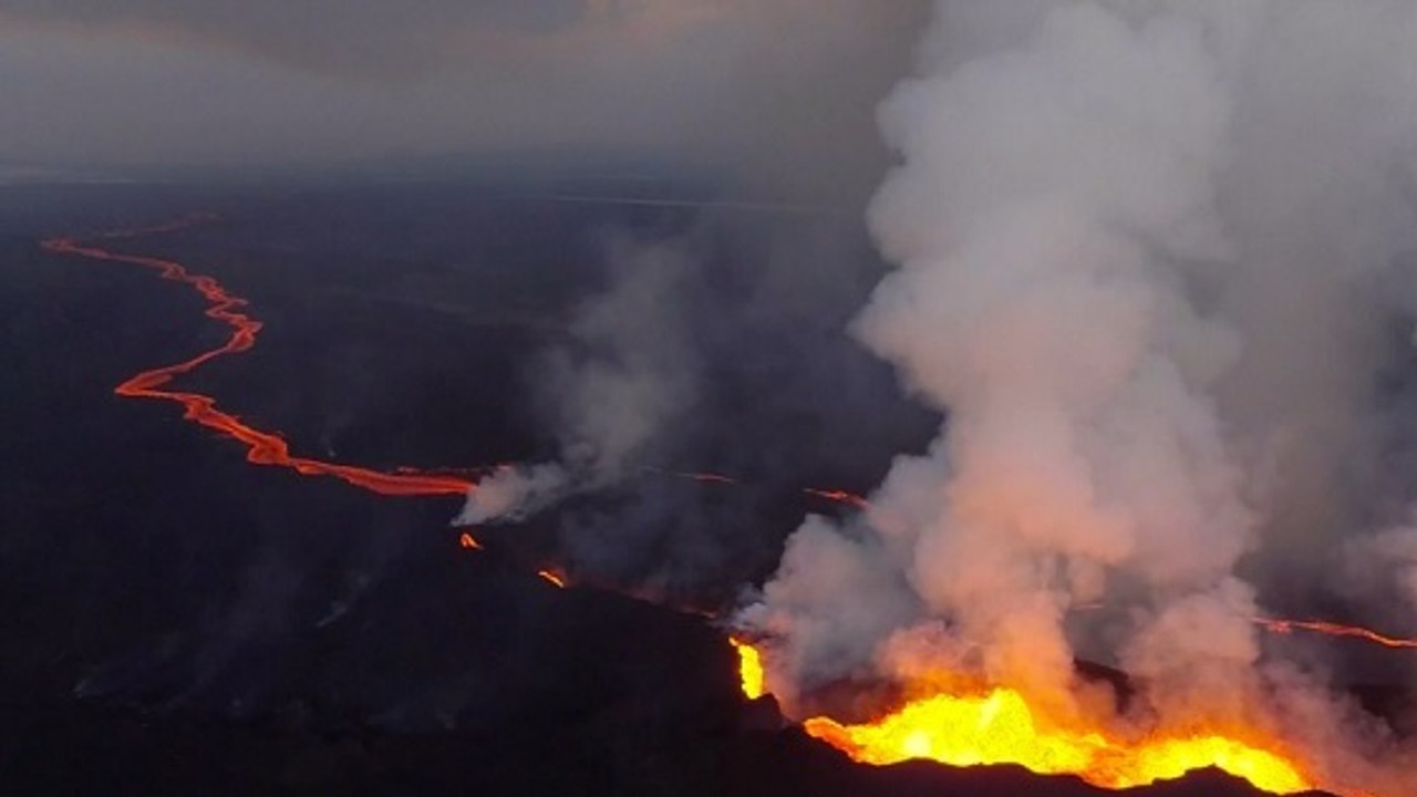 Bardarbunga : un drone livre une vue spectaculaire de l’éruption du volcan islandais
