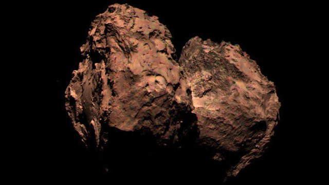Rosetta : découvrez la première image en couleur de la comète Tchouri