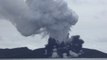 Une puissante éruption volcanique crée une nouvelle île aux Tonga