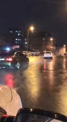 SANCAKTEPE'DE DÜĞÜN KONVOYUNDA DRİFT YAPAN SÜRÜCÜ KAMERADA