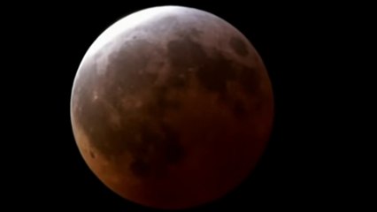 Revivez l'éclipse lunaire de samedi filmée en accéléré