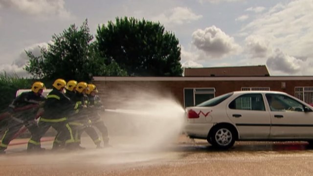 Découvrez l'incroyable puissance de l'eau sous pression