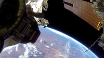 Une extraordinaire sortie dans l'espace filmée par un astronaute de l'ISS