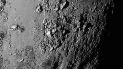 La NASA dévoile les premières images en gros plan de Pluton