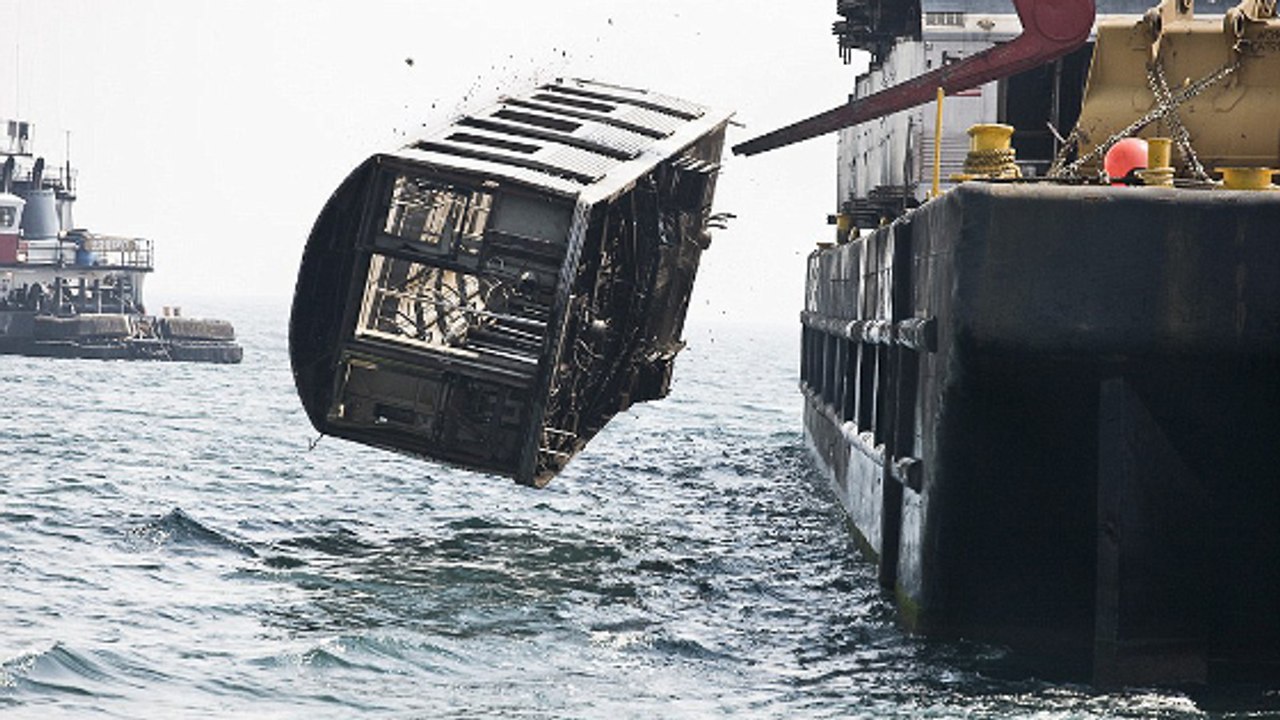 Des wagons de métro rejetés dans l'océan pour... le bien-être de la faune sous-marine