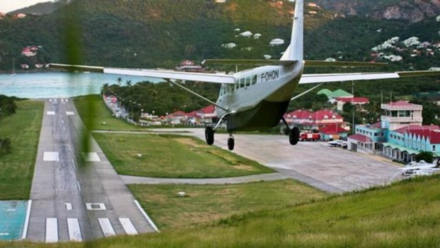 Warum gilt der Flughafen in St. Barth als der Gefährlichste der Welt?