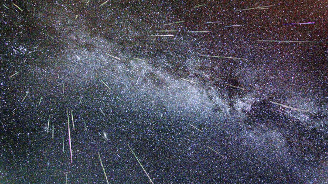 Revivez la pluie de météores des Perséides avec ces fantastiques images