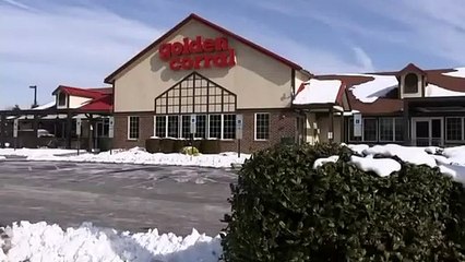 شاهد عراك بين 40 شخصاً في مطعم والسبب شريحة لحم!