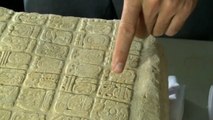 De précieux artéfacts Mayas pleins de hiéroglyphes découverts au Guatemala