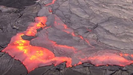 Volcan : d'étonnantes vagues apparaissent dans une coulée de lave du Kilauea