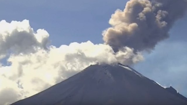 Une nouvelle éruption spectaculaire du volcan Popocatépetl