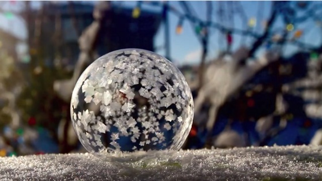 Voilà ce qui se passe quand vous soufflez des bulles de savon quand il fait froid