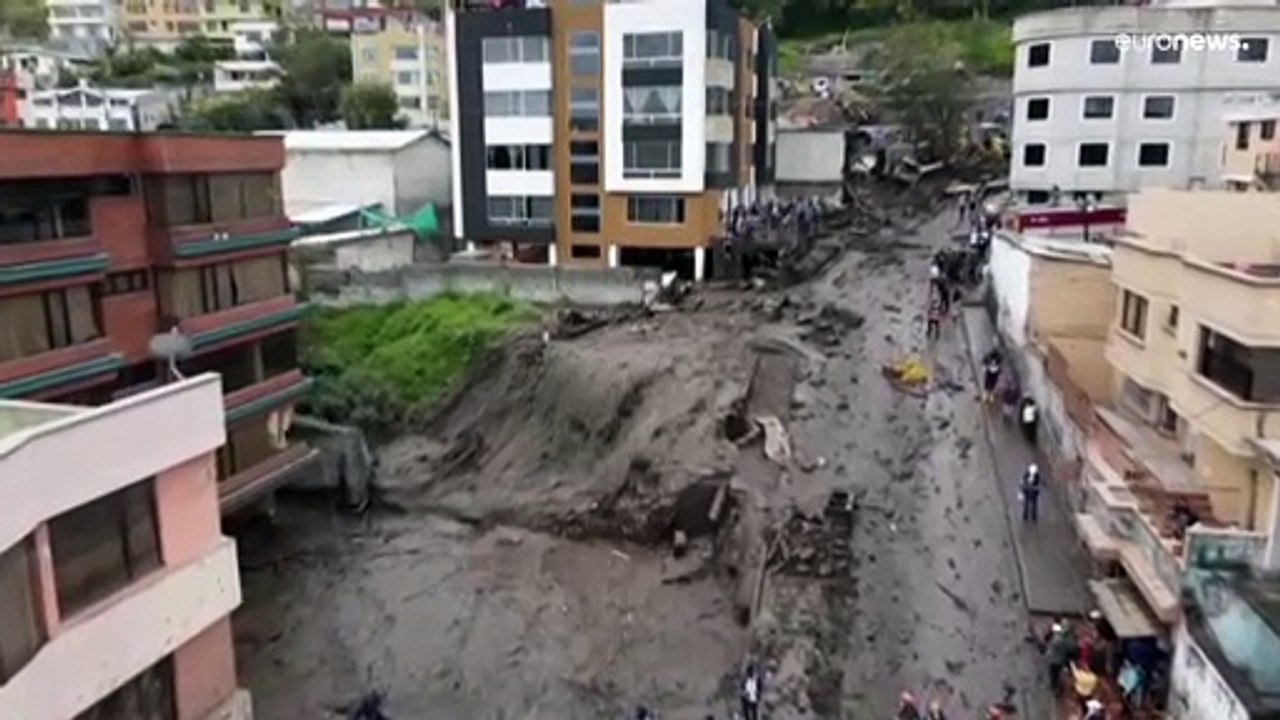 Zahlreiche Tote und zerstörte Häuser - Suche nach Überlebenden des Erdrutsches in Ecuador