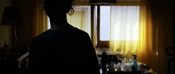 Başsız Kadın Orijinal Fragman