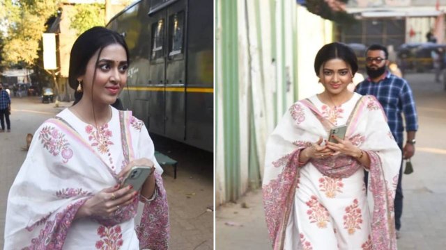 Bigg Boss 15 Winner Tejasswi Prakash ने Ekta Kapoor के Show 'Naagin 6' के Set पर पहुंची | FilmiBeat