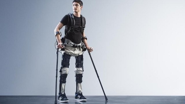 Phoenix, l'exosquelette capable de refaire marcher les personnes paralysées