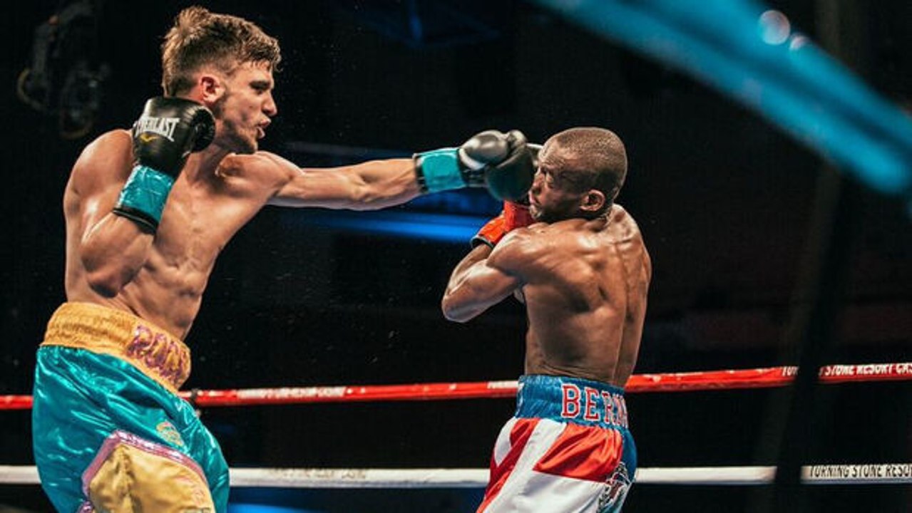 Manson Menard, ernster Kandidat für den K.o. des Jahres gegen Rudy Bernardo