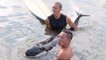 Des surfeurs viennent en aide à un petit globicéphale au Costa Rica