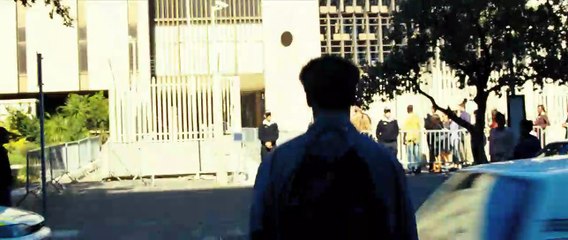 Düşmanı Korurken Orijinal Fragman (2)