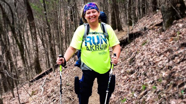 Paralysée des jambes, une Américaine se lance dans une randonnée de 3500 kilomètres