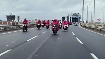 Yemek Sepeti kuryeleri eylemde