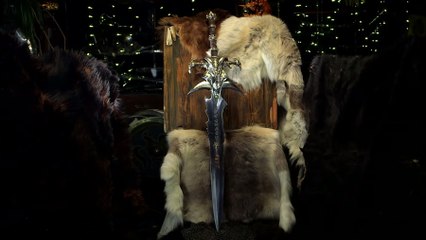 World of Warcraft : Frostmourne, l'épée légendaire du Roi Liche, récréée en vrai !