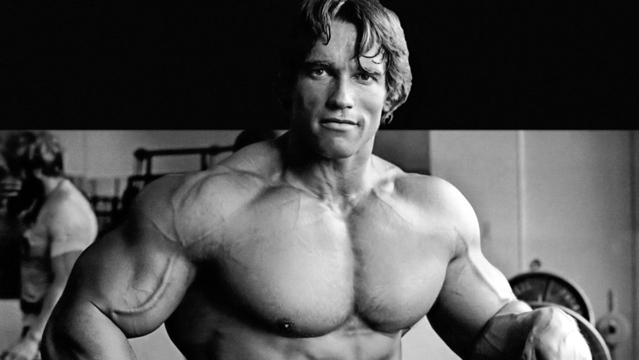 Arnold Schwarzenegger verrät seine Lieblings-Übung für die Brustmuskeln