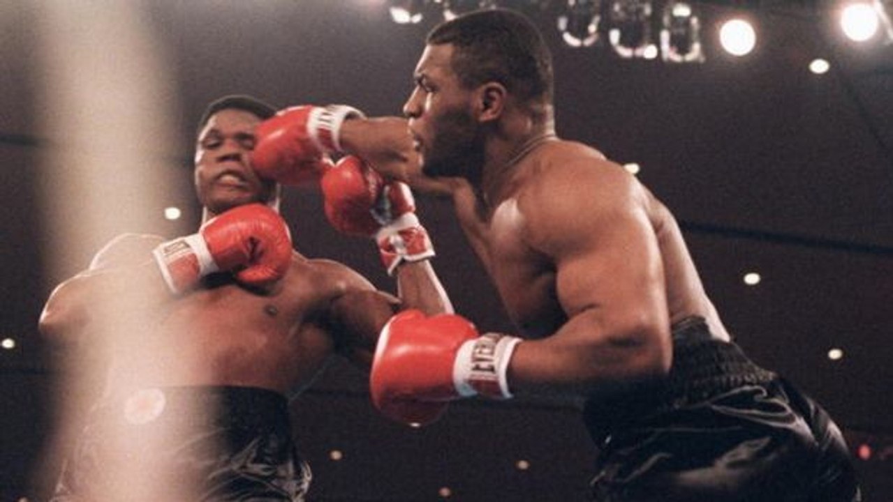 Mike Tyson wird 50! Sieh dir seinen legendären K.O. gegen Trevor Berbick an!