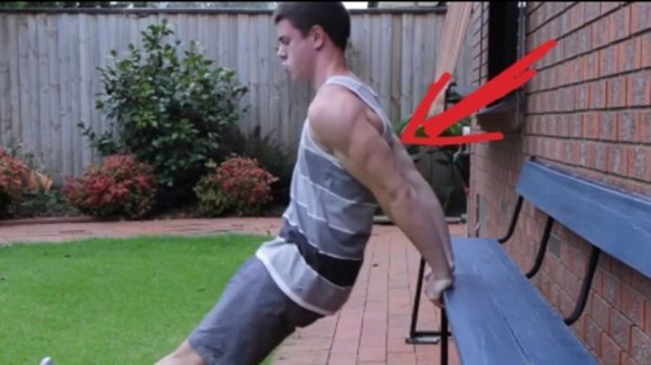 Trizeps: Mit diesen Übungen könnt ihr überall trainieren