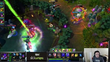 League of Legends : TheOddOne carry seul une partie avec un vol Nashor et un Pentakill