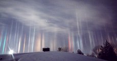 Un Canadien filme un étrange phénomène lumineux dans le ciel