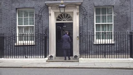 İngiltere Başbakanı Johnson, "Başbakana Sorular" oturumu için "10 Numara"dan ayrıldı