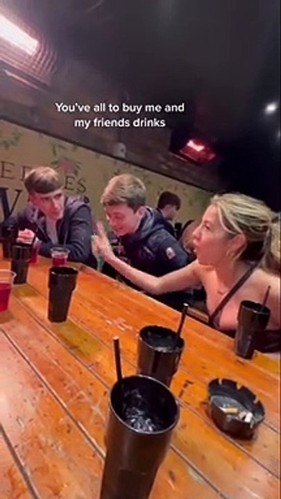 Gagner à Pierre-papier-ciseaux quand on n'a pas de doigts