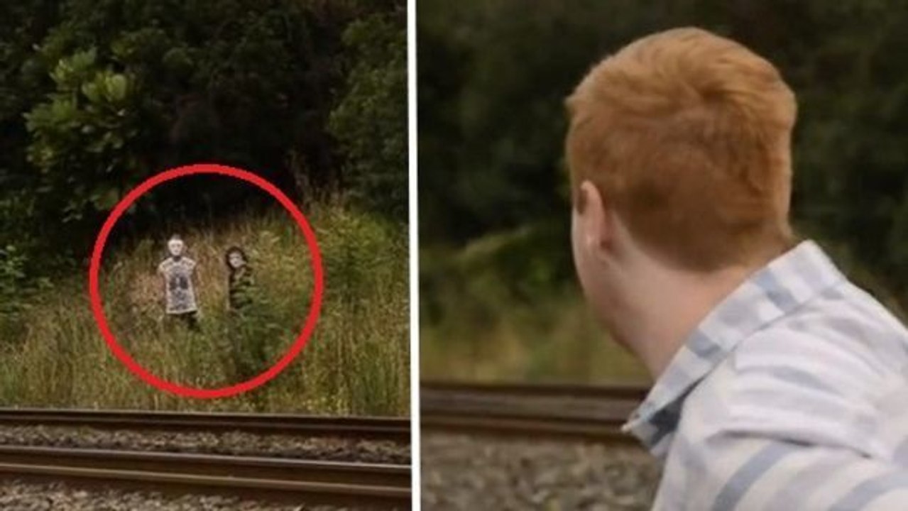 Studenten filmen diese sehr seltsame und unheimliche Szene!