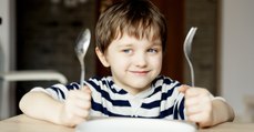 Grâce aux internautes, Louis, un garçon de 5 ans va enfin pouvoir apprendre à manger