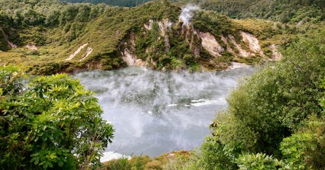 Les terrasses du lac Rotomahana, la 8e merveille du monde enfin retrouvée 130 ans après ?