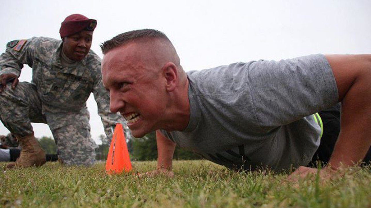 Das sind die krassesten Liegestützen, die dir je begegnet sind!
