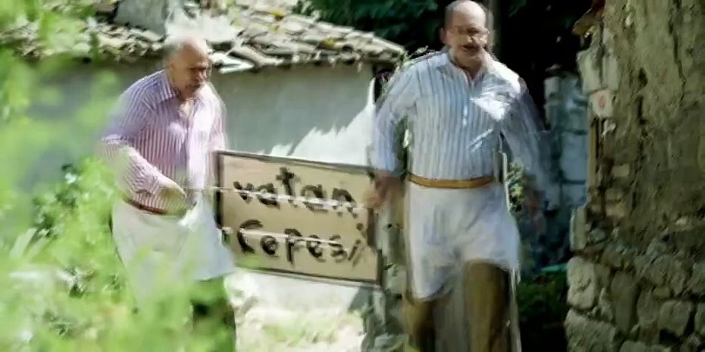 Memlekette Demokrasi Var Dublajlı Fragman