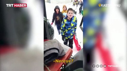 Karın temizlenmesini istemeyen çocuklar kayak merkezine götürüldü