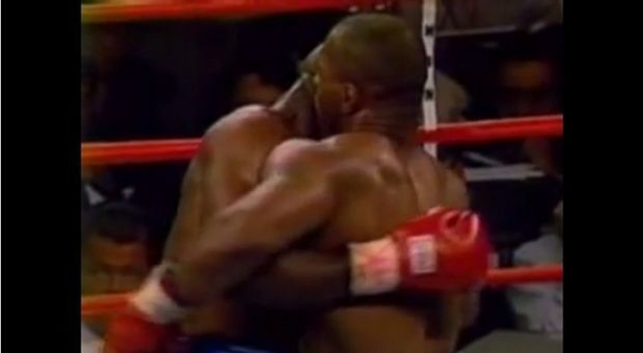 Boxen: Mike Tyson wollte Evander Holyfield 'töten' bevor er ihm das Ohr abbiss