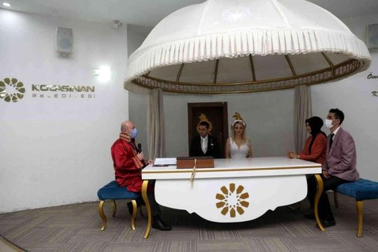 Nikah dairelerinde '02.02.2022' yoğunluğu