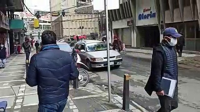 Trasladan a Gobernador de La Paz de celdas policiales a la Fiscalía