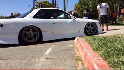 Tuning: Er hätte niemals mit seinem Auto über diesen Bordstein fahren sollen!