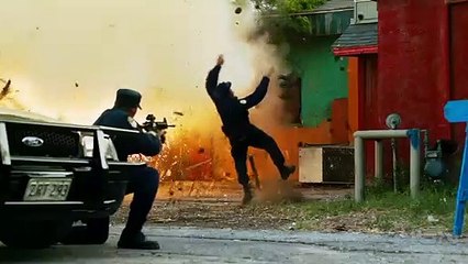 Ustura Dönüyor Orijinal Fragman (3)