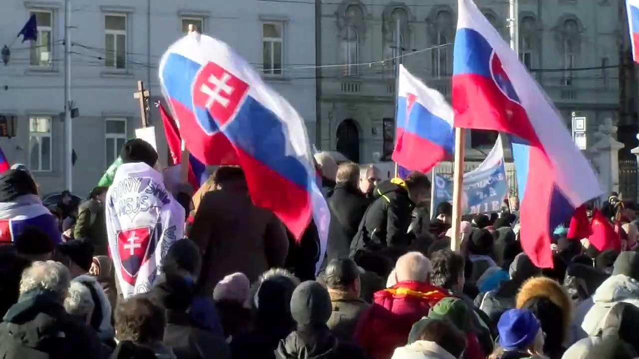 ZÁZNAM: Protest pred Prezidentským palácom