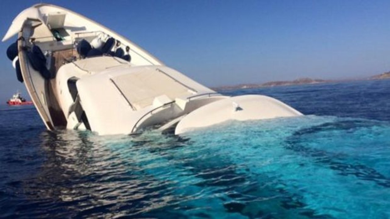 Griechenland: das spektakuläre sinken einer 4 millionen dollar yacht!